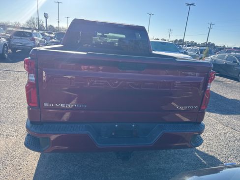 Used 2020 Chevrolet Silverado 1500 Custom w/ Custom Value Package image 6