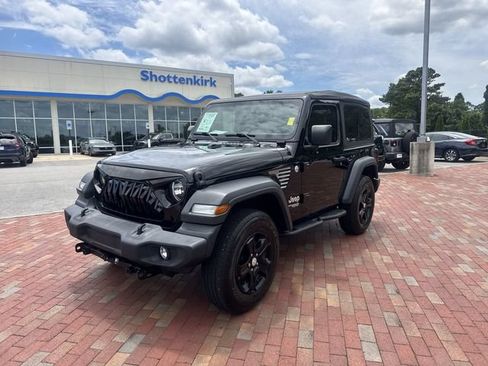 Used 2020 Jeep Wrangler Sport AWD/4WD image 1