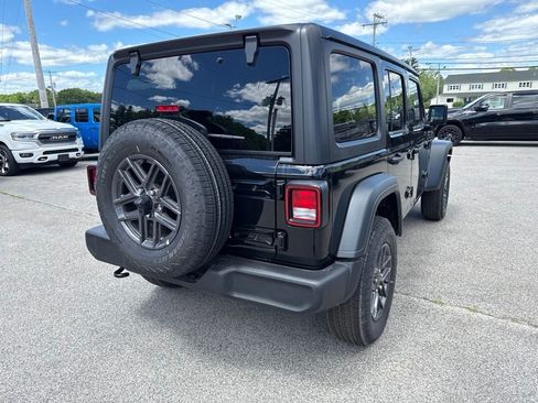 New 2026 Jeep Wrangler Unlimited Sport AWD/4WD image 5
