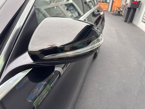 Used 2017 Mercedes-Benz C 300 Sedan image 31
