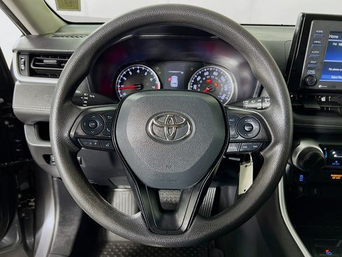 Certified 2021 Toyota RAV4 LE AWD/4WD image 12