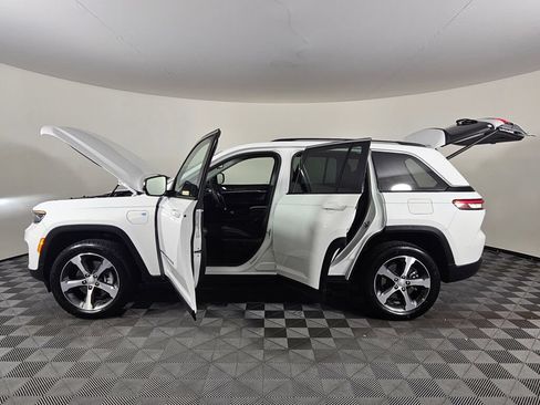 Used 2022 Jeep Grand Cherokee Limited 4xe AWD/4WD image 15
