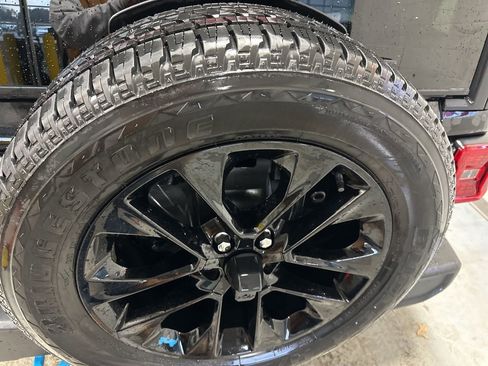 Used 2022 Jeep Wrangler Unlimited Sahara 4xe image 43