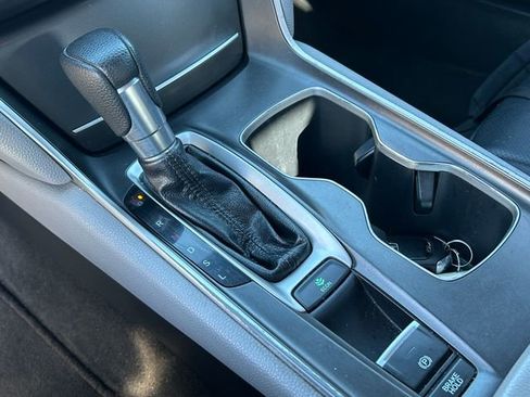 Used 2018 Honda Accord LX image 15