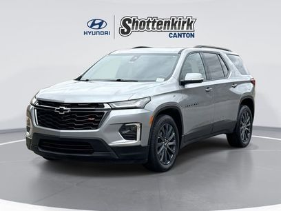 Used 2023 Chevrolet Traverse RS