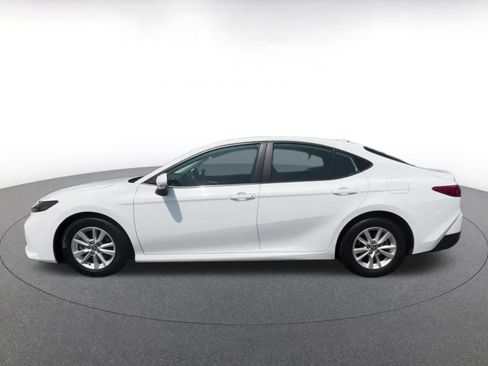 Used 2025 Toyota Camry LE FWD image 9
