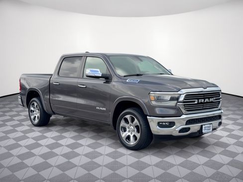Used 2022 RAM 1500 Laramie AWD/4WD image 7