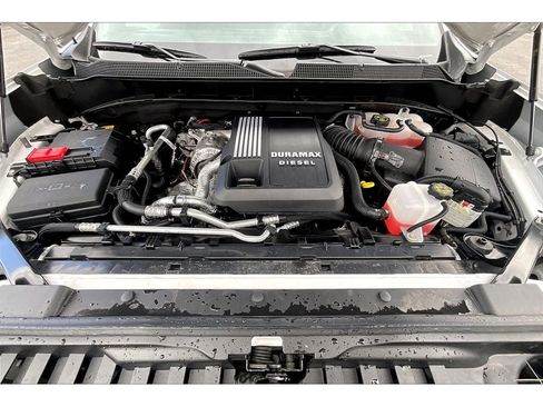Used 2024 Chevrolet Silverado 1500 High Country AWD/4WD image 11