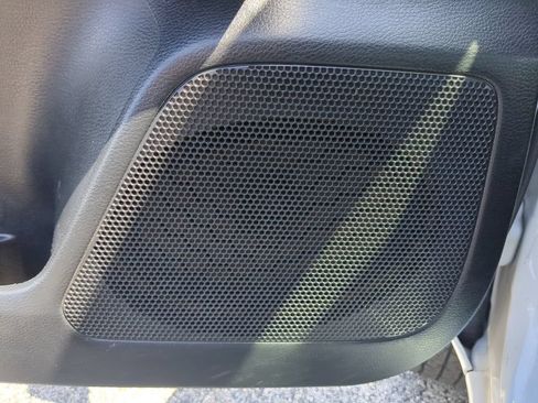 Used 2019 Toyota Tacoma SR5 RWD image 19