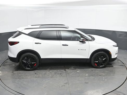 Used 2023 Chevrolet Blazer LT AWD/4WD image 39