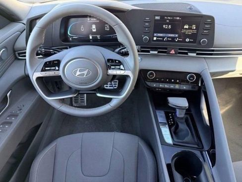 New 2026 Hyundai Elantra SEL Sport Premium FWD image 5