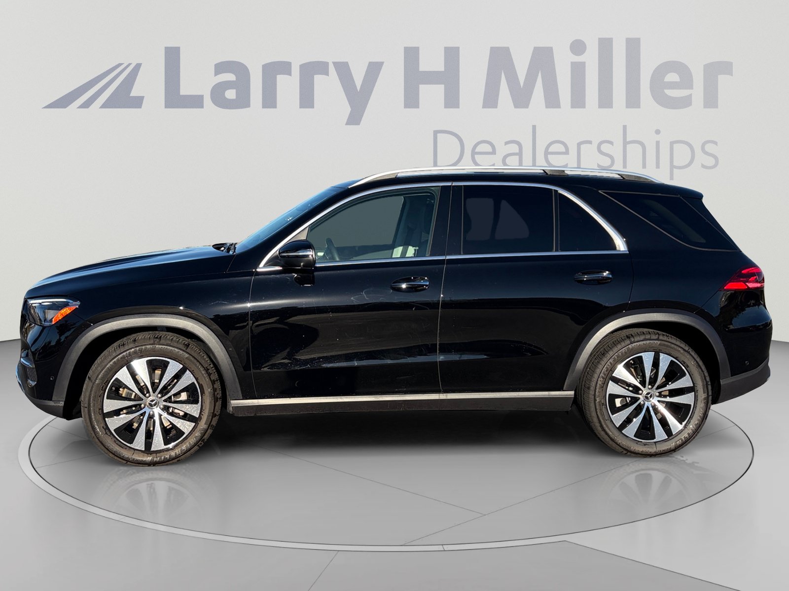 Used 2026 Mercedes-Benz GLE 350 4MATIC image 2