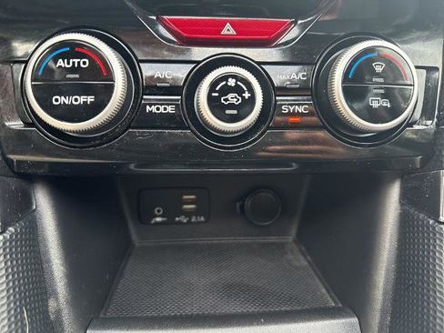 Used 2021 Subaru Forester Touring image 18