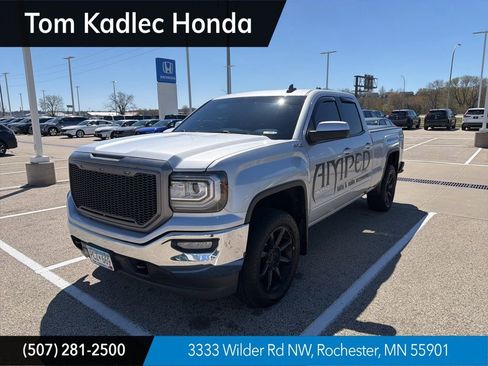 Used 2017 GMC Sierra 1500 SLE w/ SLE Value Package AWD/4WD image 1