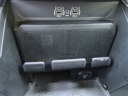 Used 2025 RAM 1500 Laramie image 21