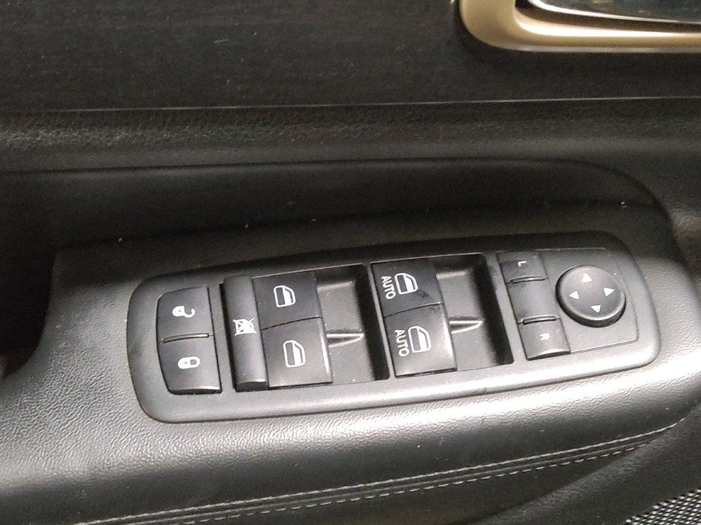 Used 2014 Jeep Grand Cherokee Laredo w/ Security & Convenience Group AWD/4WD image 27