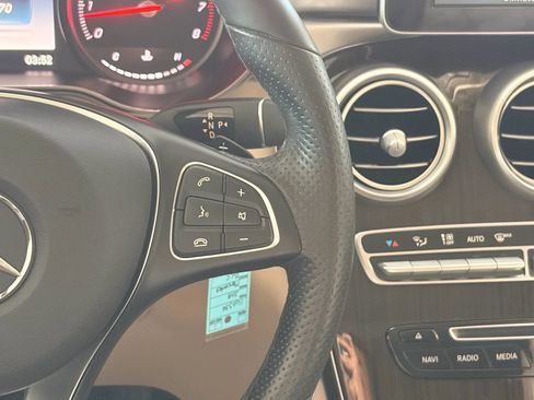 Used 2019 Mercedes-Benz GLC 300 GLC 300 4MATIC Sport Utility 4 image 32