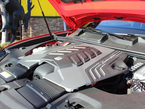 Used 2019 Lamborghini Urus image 38