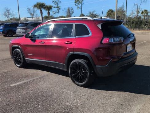 Used 2019 Jeep Cherokee Latitude Plus image 6