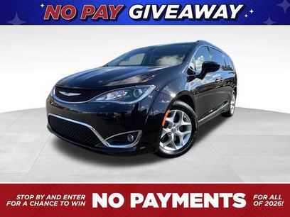 Used 2019 Chrysler Pacifica Touring-L Plus w/ Tire & Wheel Group