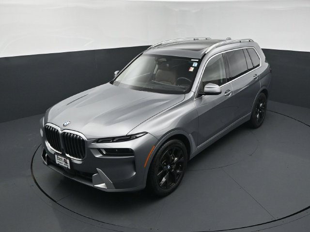 Used 2025 BMW X7 xDrive40i w/ Executive Package AWD/4WD image 13
