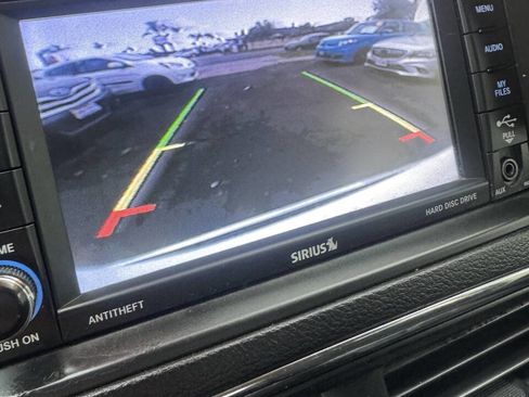 Used 2019 Dodge Grand Caravan SE w/ UConnect Hands-Free Group image 23