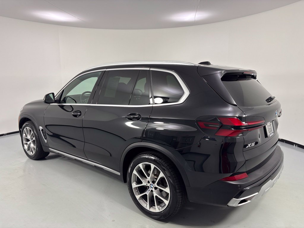 Certified 2024 BMW X5 xDrive40i w/ Premium Package AWD/4WD image 6