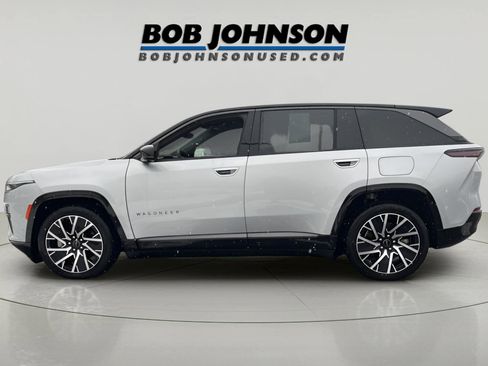 Used 2025 Jeep Wagoneer S Limited image 4