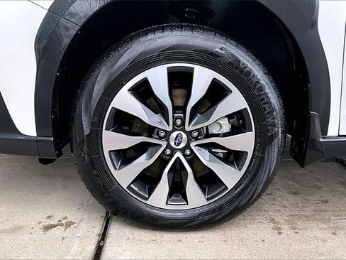 Used 2025 Subaru Outback Limited w/ Popular Package #2 image 30