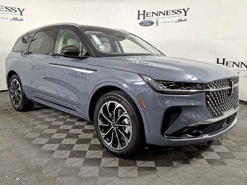 New 2026 Lincoln Nautilus Reserve AWD/4WD image 3