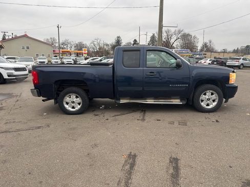 Used 2009 Chevrolet Silverado 1500 LT w/ Power Pack Plus image 2