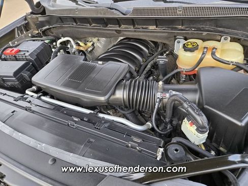 Used 2022 Chevrolet Suburban LS RWD image 19