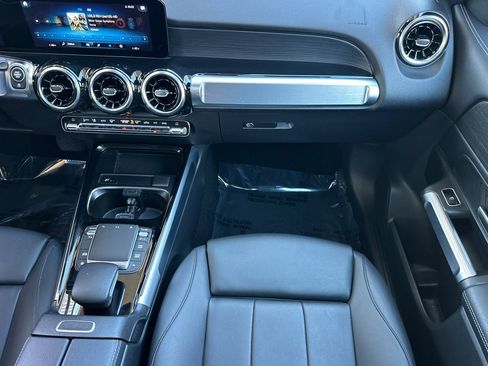 Certified 2023 Mercedes-Benz GLB 250 image 31