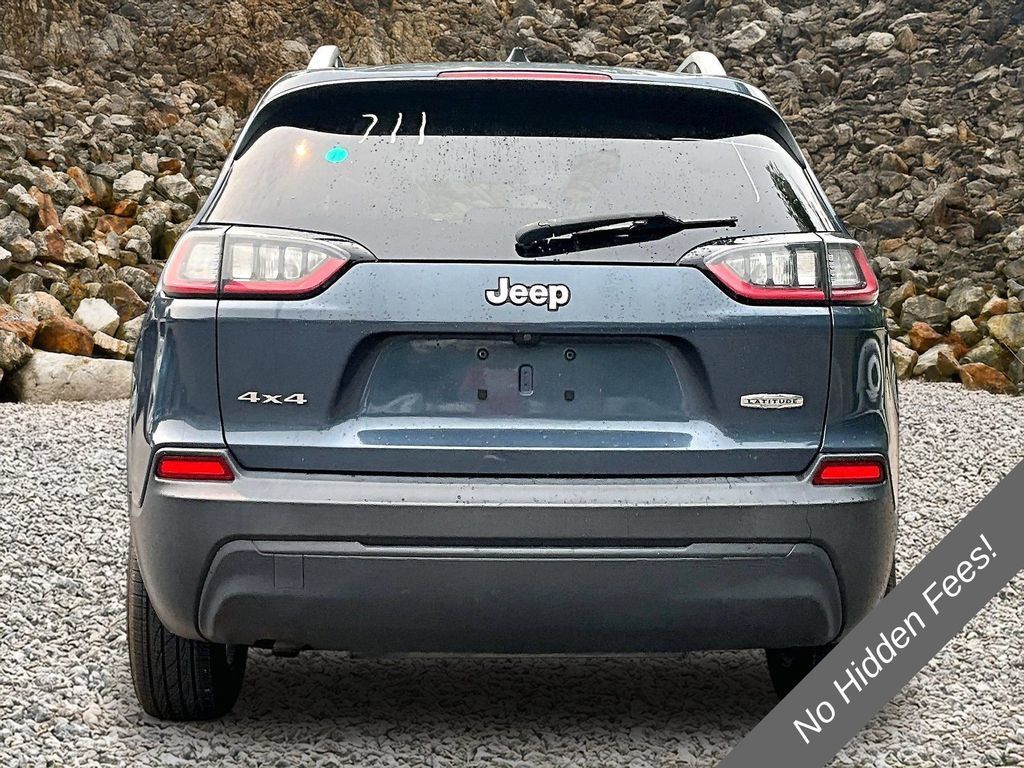 Used 2019 Jeep Cherokee Latitude w/ Cold Weather Group AWD/4WD image 4