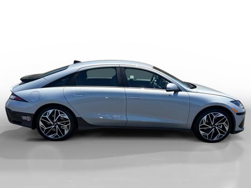 Used 2024 Hyundai Ioniq 6 SEL RWD image 6