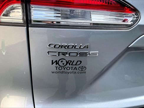 Used 2024 Toyota Corolla Cross L FWD image 10