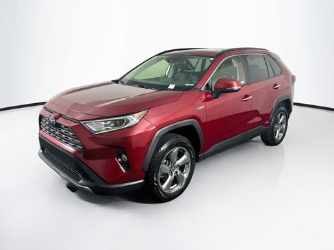 Used 2020 Toyota RAV4 Limited w/ All Weather Liner Package AWD/4WD image 3