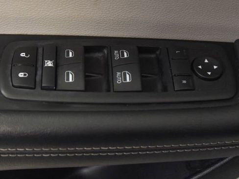 Used 2024 Chrysler Voyager LX FWD image 17