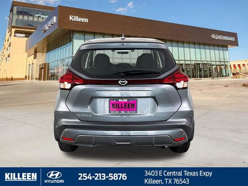 Used 2025 Nissan Kicks Play S FWD image 7