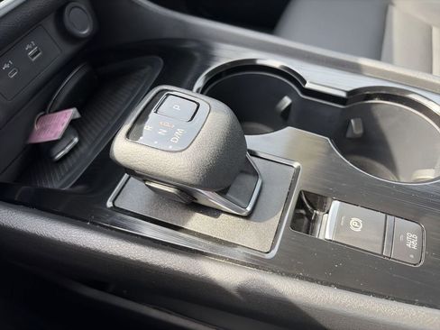 Used 2023 Nissan Rogue SV w/ SV Premium Package image 19