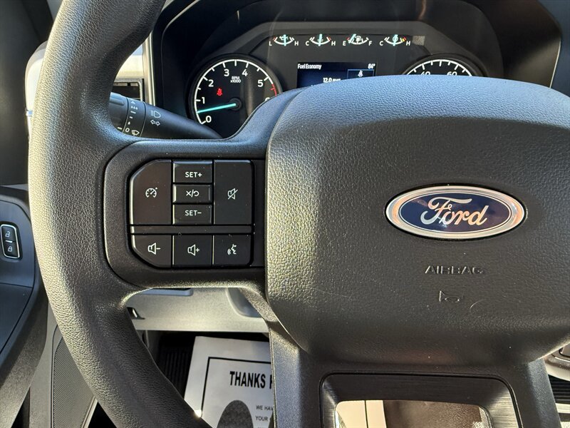 Used 2023 Ford F250 XL RWD image 3