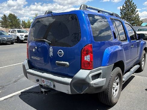 Used 2014 Nissan Xterra X AWD/4WD image 2