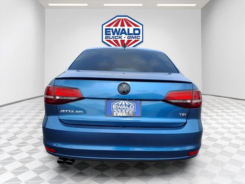 Used 2016 Volkswagen Jetta SEL FWD image 6