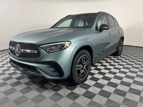 Certified 2026 Mercedes-Benz GLC 300 4MATIC image 4