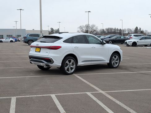 New 2025 Audi Q5 Premium Plus image 2