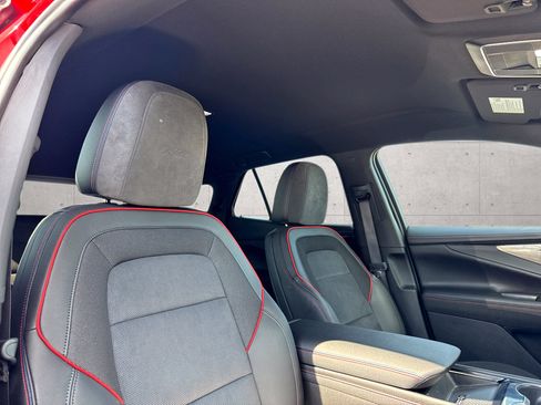 Used 2024 Chevrolet Blazer EV RS image 7