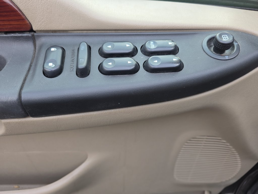 Used 2006 Ford F350 Lariat AWD/4WD image 17