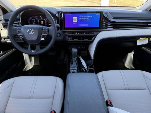 New 2026 Toyota Camry XLE AWD/4WD image 9
