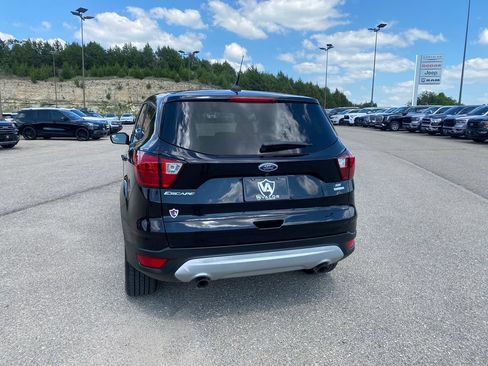 Used 2019 Ford Escape SE FWD image 5