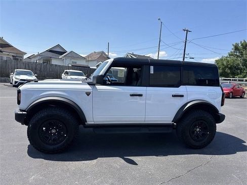 New 2025 Ford Bronco Badlands w/ Sasquatch Package image 8